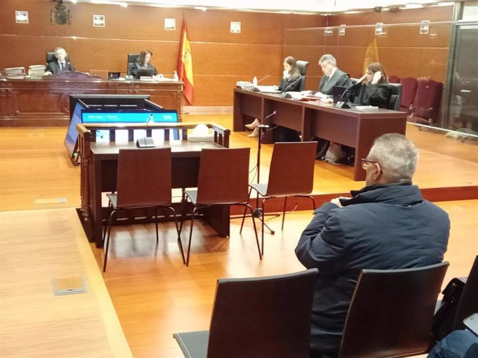 Archivo - El vicepresidente del Alavés, José Nereo,  en el juicio por apropiación indebida y falsedad documental