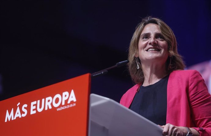 La candidata del PSOE para las elecciones europeas, Teresa Ribera, durante el inicio de la campaña a los comicios europeos en Valencia, en la Rambleta, a 23 de mayo de 2024, en Valencia.