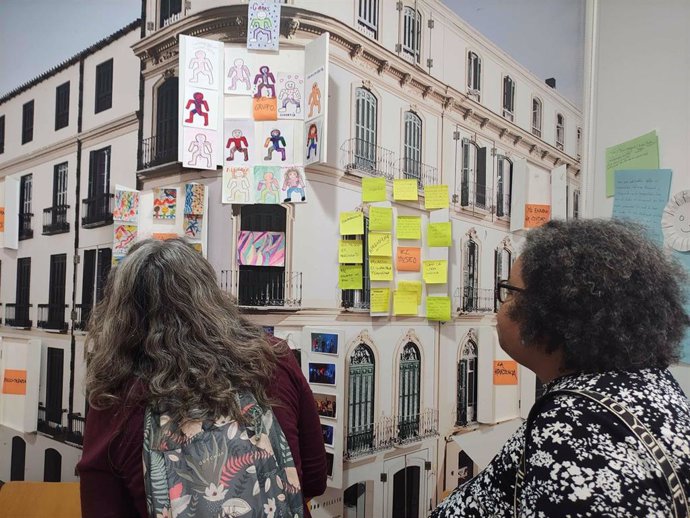 El programa de arteterapia 'Picasso. Ventana abierta'  del Museo Casa Natal está patrocinado por Fundación 'la Caixa' y se realiza en colaboración con la Unidad de Salud Mental del Hospital Regional de Málaga.