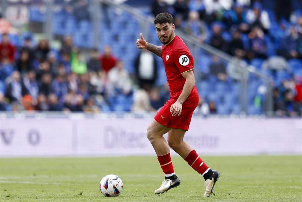 Archivo - Isaac Romero con el Sevilla FC