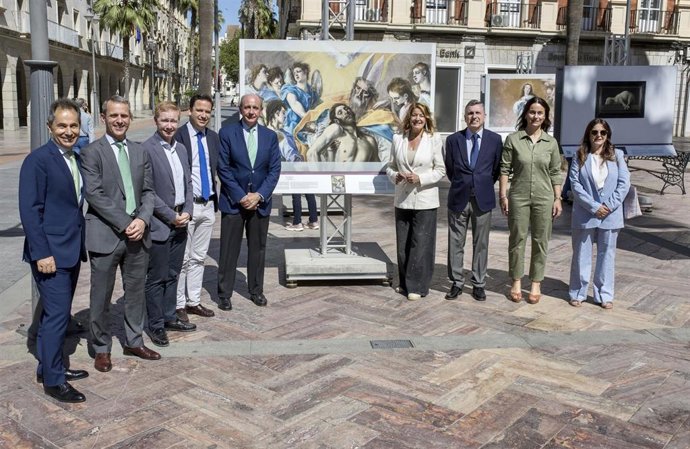Inauguración de la muestra 'El Prado en las calles', organizada por el Ayuntamiento de Huelva y la Fundación Iberdrola.