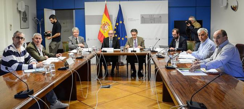 El Gobierno, UPA y Unión de Uniones se reúnen para evaluar el  progreso de las 43 medidas para el sector agrario