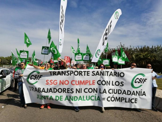Una reciente manifestación de los trabajadores del servicio de ambulancias de Córdoba.
