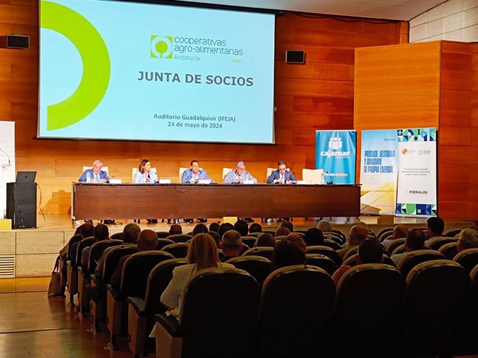 Asamblea general de Cooperativas Agro-Alimentarias de Jaén.