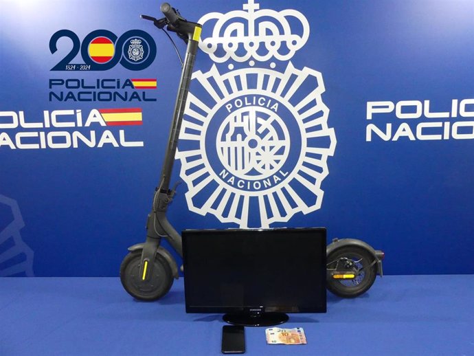 Detenidos dos jóvenes por robar una televisión que llevaban otros dos conocidos en Salamanca