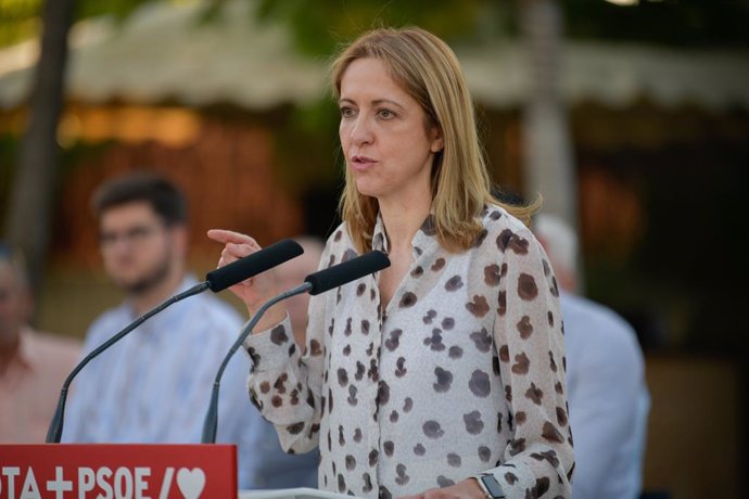 La candidata del PSOE a las elecciones al Parlamento Europeo Cristina Maestre