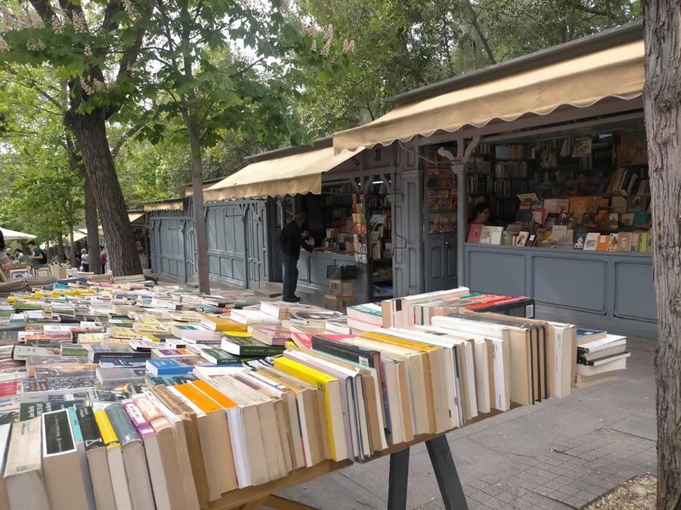 Archivo - Libros en la Cuesta de Moyano.