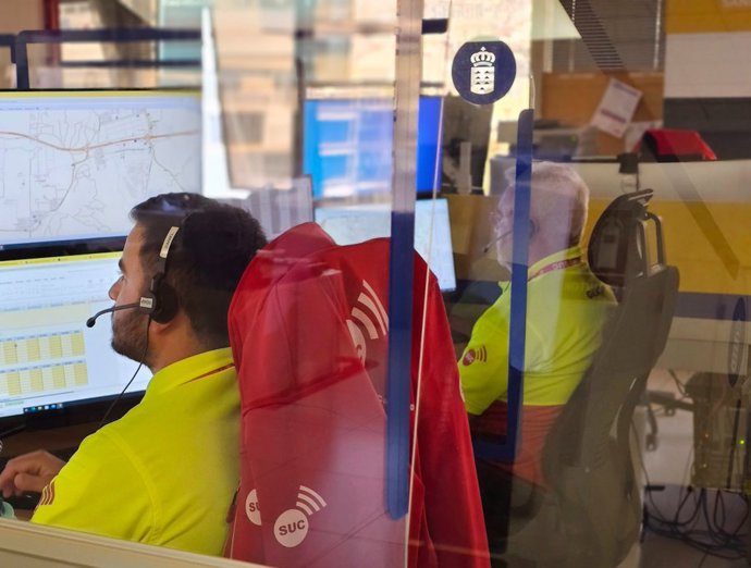 Archivo - Sala operativa del Centro Coordinador de Emergencias y Seguridad (Cecoes) 1-1-2