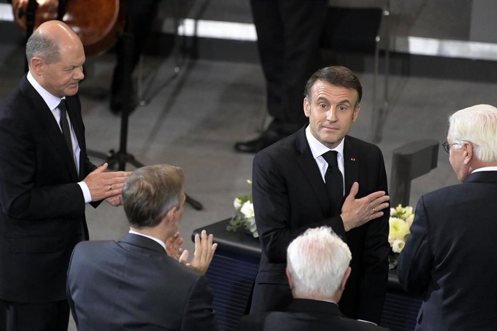 Archivo - Olaf Scholz, Emmanuel Macron y Frank-Walter Steinmeier