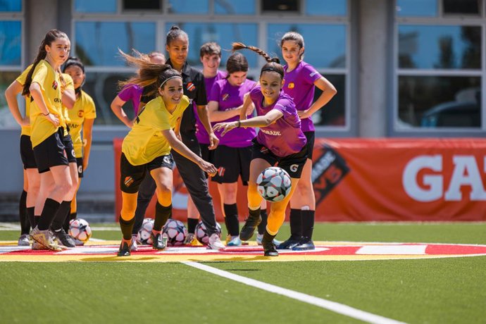 Ahead of the UEFA Womens Champions League Final, Lays and Gatorade launched a series of community initiatives in this years host city of Bilbao, Spain, to give young female athletes more access to football - including hosting an action-packed Gatorad