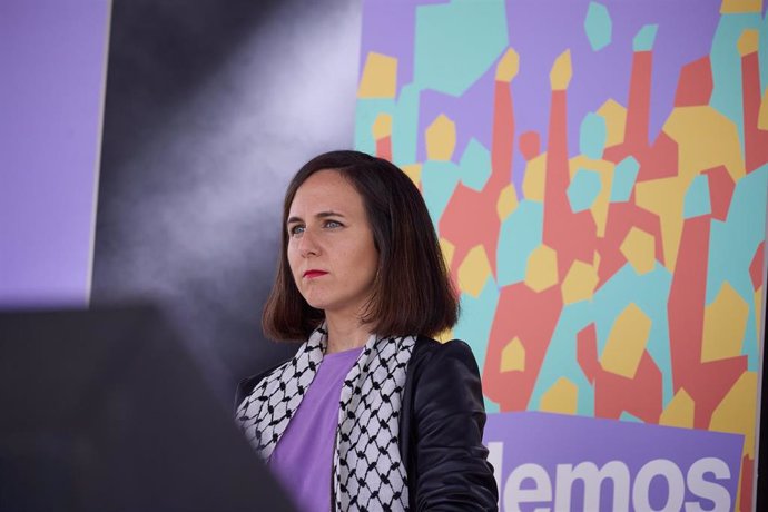 La secretaria general y diputada de Podemos, Ione Belarra, durante la fiesta de la Primavera de Podemos, en el Auditorio Trece Rosas, a 25 de mayo de 2024, en Madrid (España). 