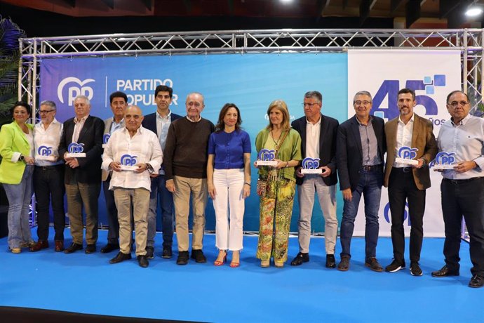 El PP de Málaga celebra en un acto donde el PP ha reconocido los 45 años de las primeras elecciones municipales democráticas y entrega reconocimientos a alcaldes.