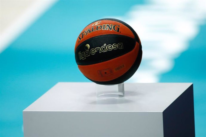 Archivo - Ilustration, ball of the match during the spanish league, Liga Endesa, basketball match played between Real Madrid Baloncesto and Casademont Zaragoza at Wizink Center pavilion on september 25, 2020 in Madrid, Spain.