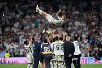 Kroos: "He estado bastante fuerte hasta que he visto a mis niños"