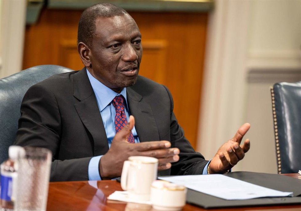 El presidente de Kenia, William Ruto, durante una reunión bilateral con el secretario de Defensa de Estados Unidos, Lloyd J. Austin III