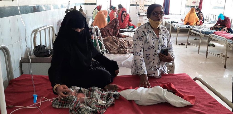 Archivo -  Incendio en un hospital de India.