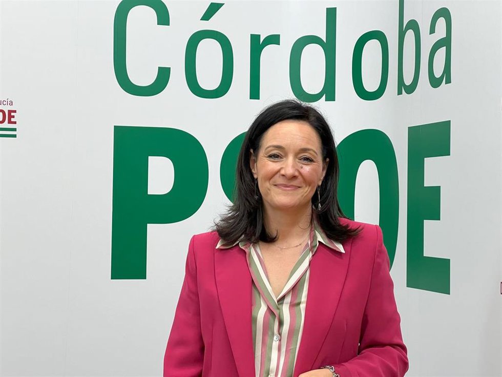 Archivo - Imagen de archivo de la secretaria general del PSOE de Córdoba, Rafi Crespín, en la sede provincial de su partido.