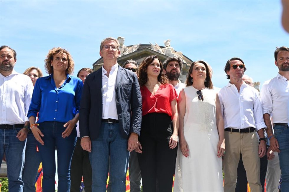 El presidente del Partido Popular de la Región de Murcia, Fernando López Miras, en la manifestación 'España Responde'