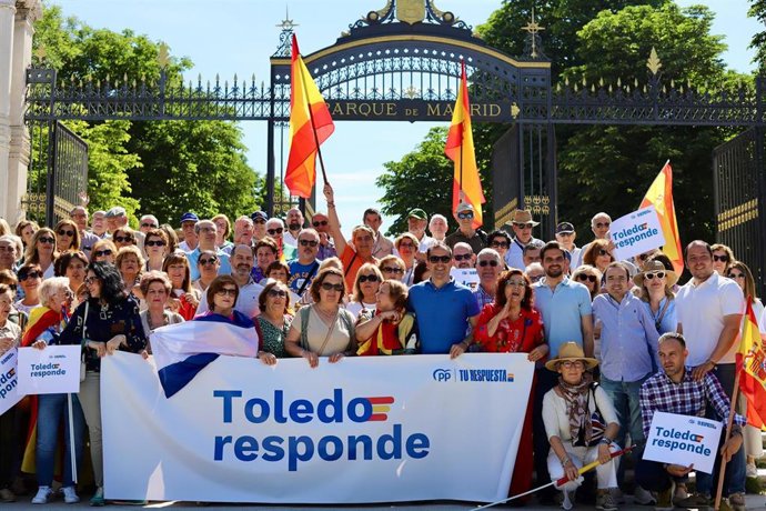 Populares toledanos en el acto del PP en Madrid