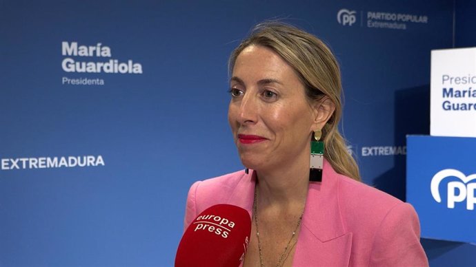 Archivo - La presidenta del PP en Extremadura, María Guardiola, en una entrevista con Europa Press. Imagen de archivo