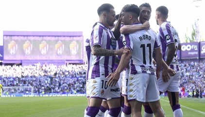 El Real Valladolid sube a Primera con dos goles en el descuento
