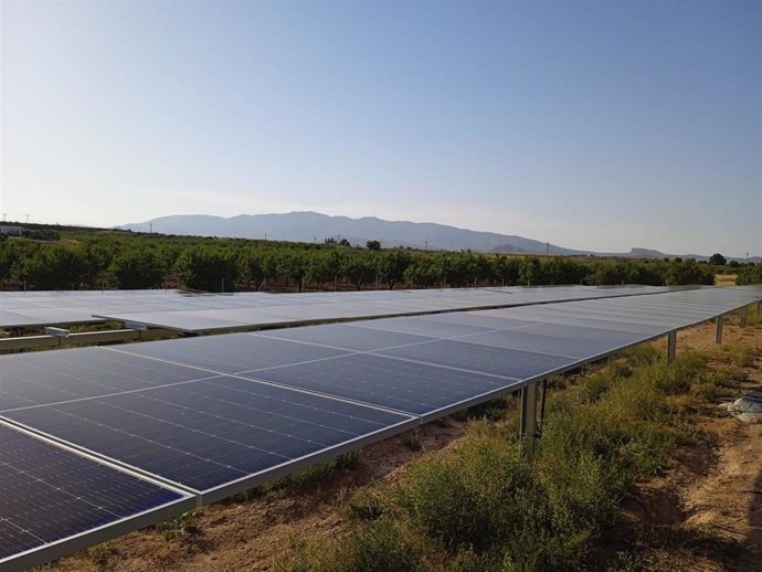 Comunidad Solar cierra una ronda de inversión colectiva de 800.000 euros para impulsar el autoconsumo remoto