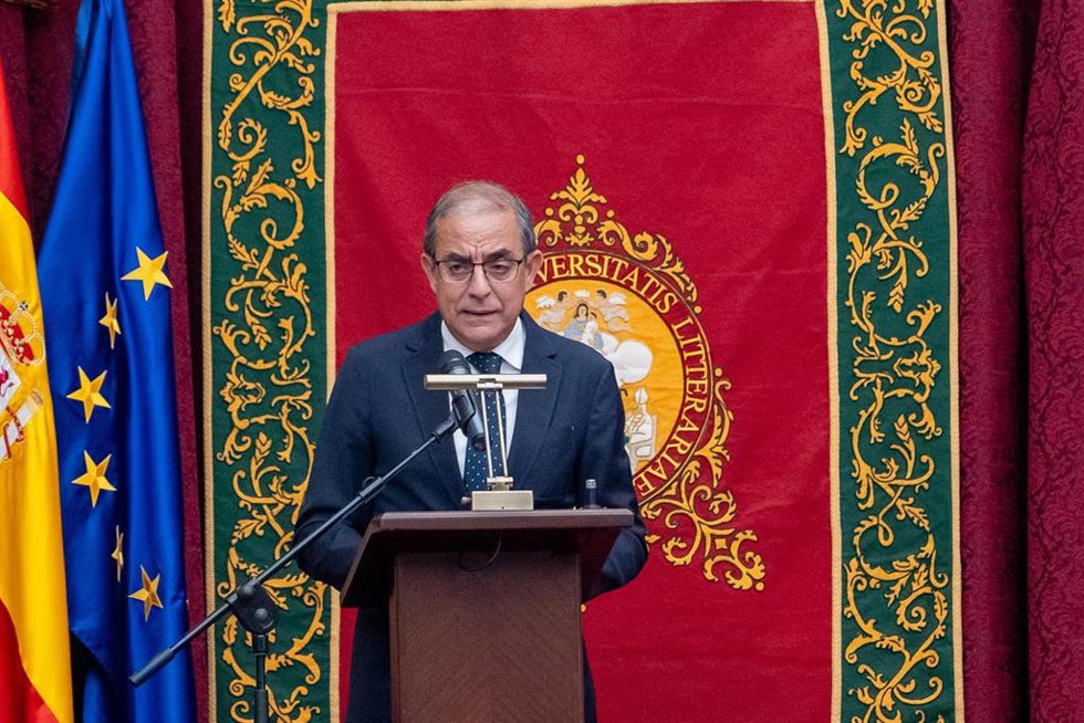 Archivo - El rector de la universidad de Sevilla, Miguel Ángel Castro