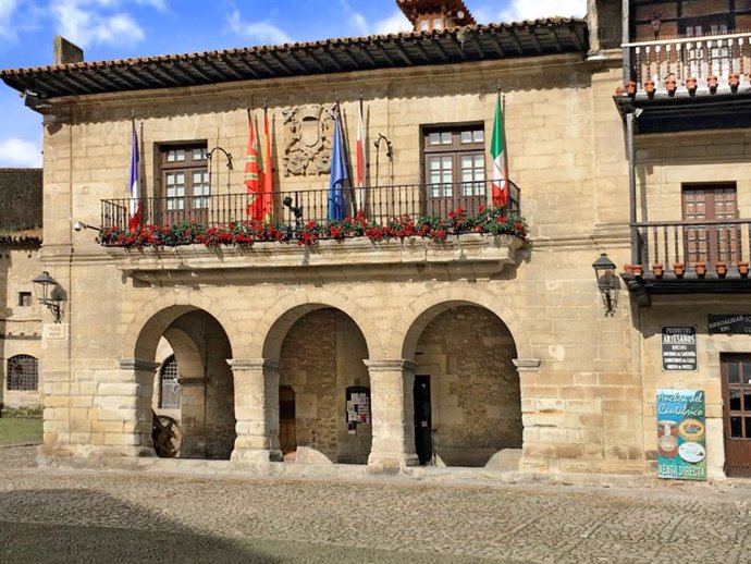 Archivo - Sede del Ayuntamiento de Santillana del Mar