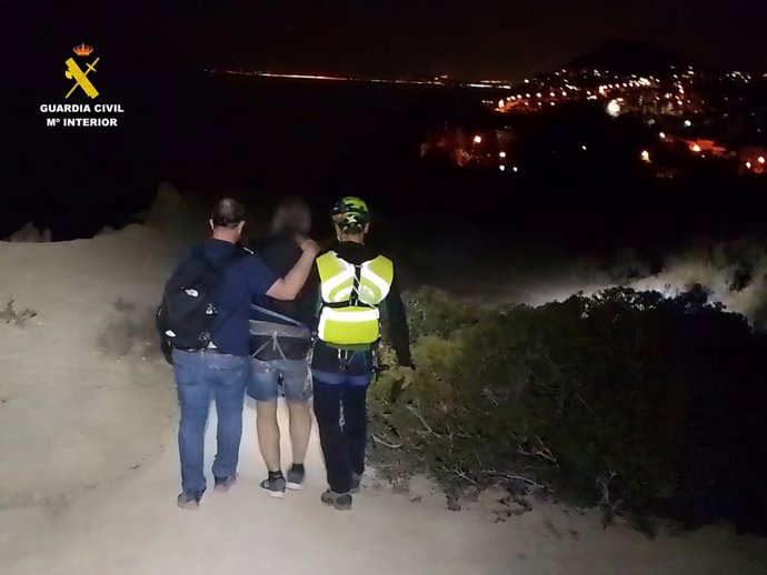 Rescaten a un home desaparegut en un penya-segat al Campello