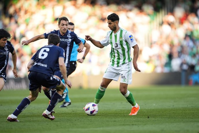 Ayoze Perez of Real Betis in action during the Spanish league, La Liga EA Sports, football match played between Real Betis and Real Sociedad at Benito Villamarin stadium on May 19, 2024, in Sevilla, Spain.