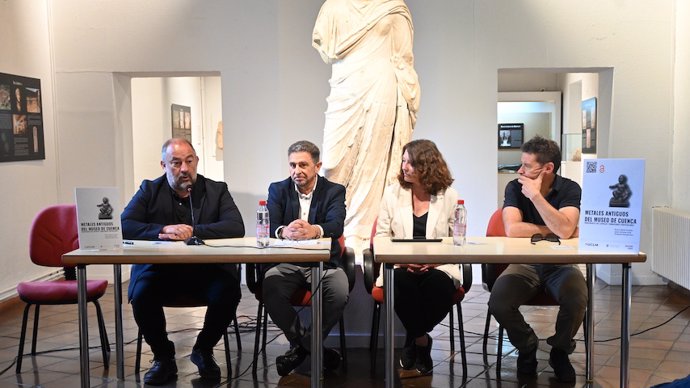 Presentación del libro 'Metales antiguos del Museo de Cuenca procedentes del expolio y donaciones particulares'.