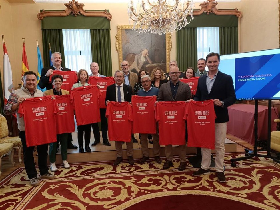Presentación de la I Marcha Solidaria de Cruz Roja, en Gijón.
