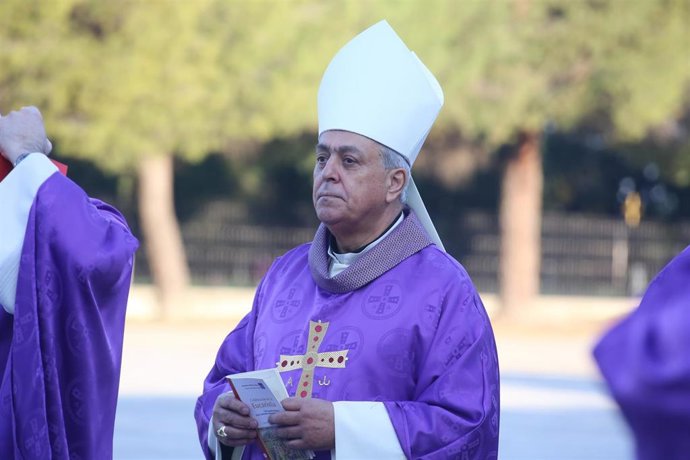 Archivo - El obispo de Tenerife, Bernardo Álvarez