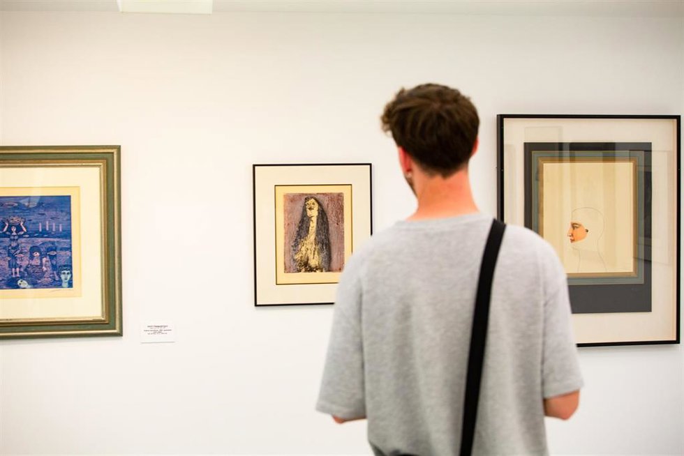 Archivo - Exposición 'Gráfika. De Picasso a Baldessari' en Almería.