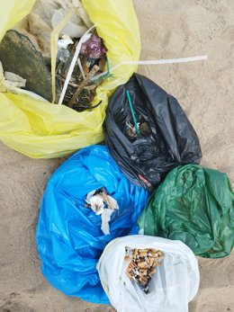 Residuos recogidos en la limpieza de playas.