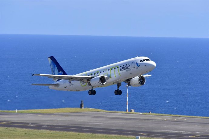 Avión Azores Airline (Grupo SATA)