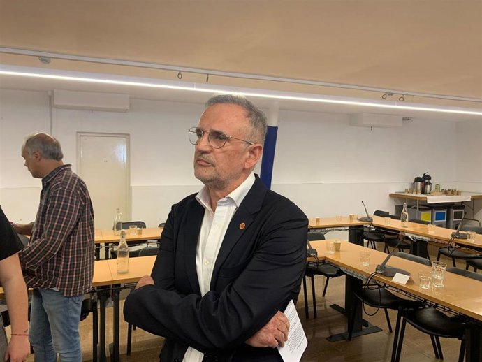 El rector de la UIB, Jaume Carot, en declaraciones a los medios.