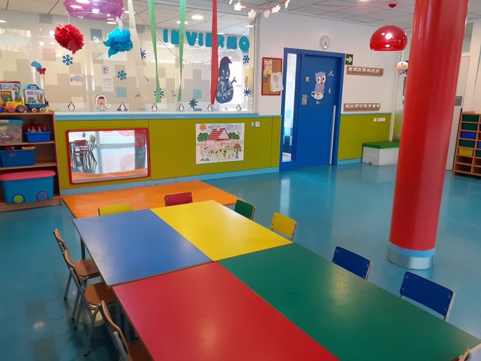 Archivo - Imagen de un aula de enseñanza.