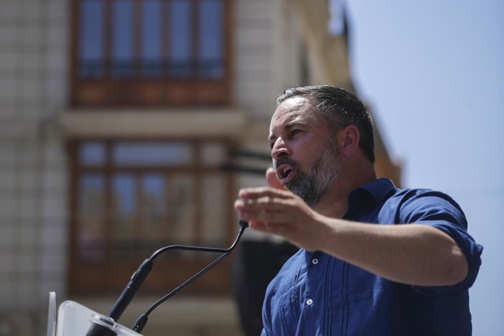 El líder de VOX, Santiago Abascal, interviene durante un acto de campaña de VOX.