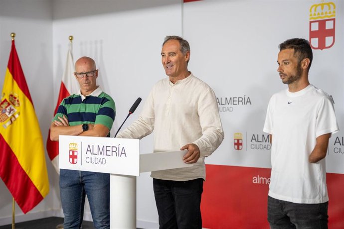 Presentación del XVII Triatlón Ciudad de Almería 'Jairo Ruiz'.