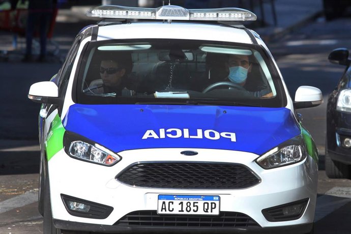 Archivo - Coche de la Policía en Buenos Aires