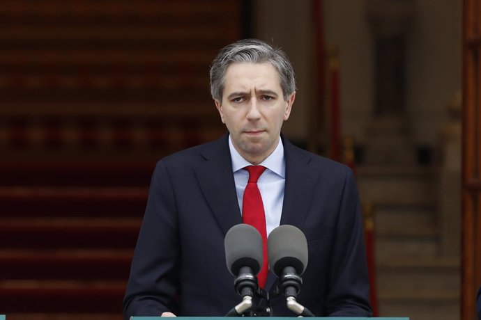 22 May 2024, Ireland, Dublin: Irish prime minister Simon Harris speaks to the media during a press conference outside the Government Buildings, as the Republic of Ireland recognised the state of Palestine. Photo: Damien Storan/PA Wire/dpa