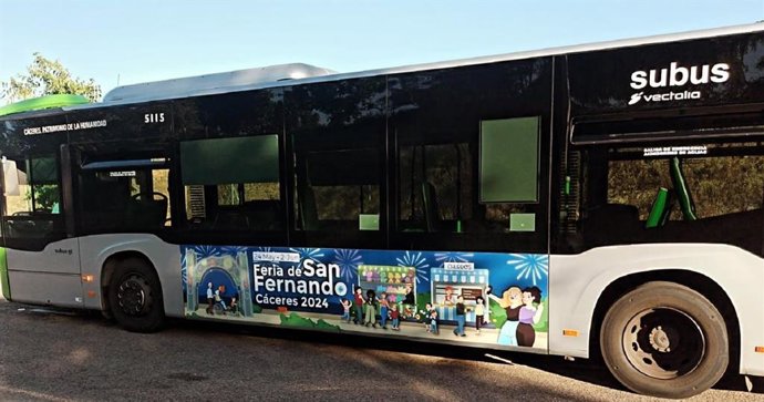 El servicio especial de autobuses al recinto ferial de Cáceres comienza esta tarde hasta el domingo
