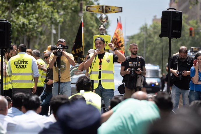 Asamblea de taxistas en Barcelona