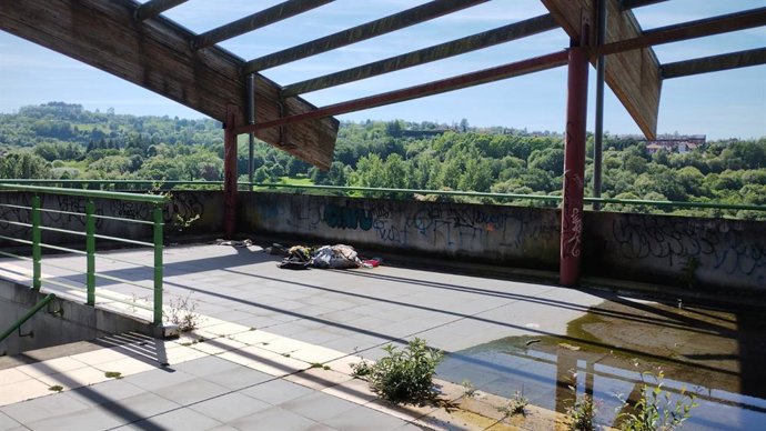 Deterioro del Palacio de los Niños, en Oviedo.