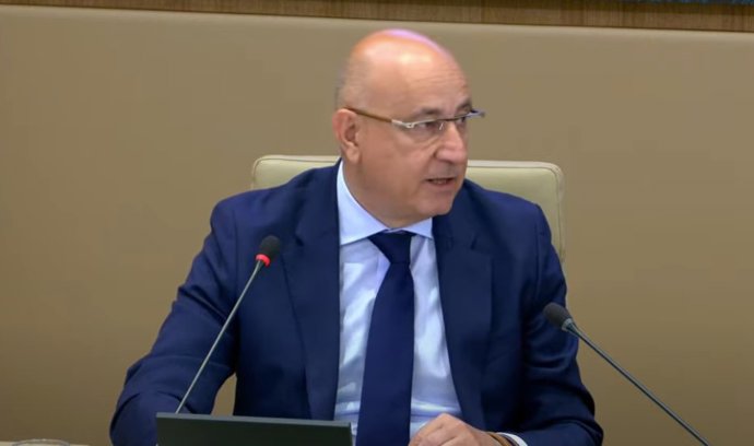 El empresario Juan Carlos Cueto, señalado por la Guardia Civil como el supuesto líder en la trama Koldo, comparece en el Parlament