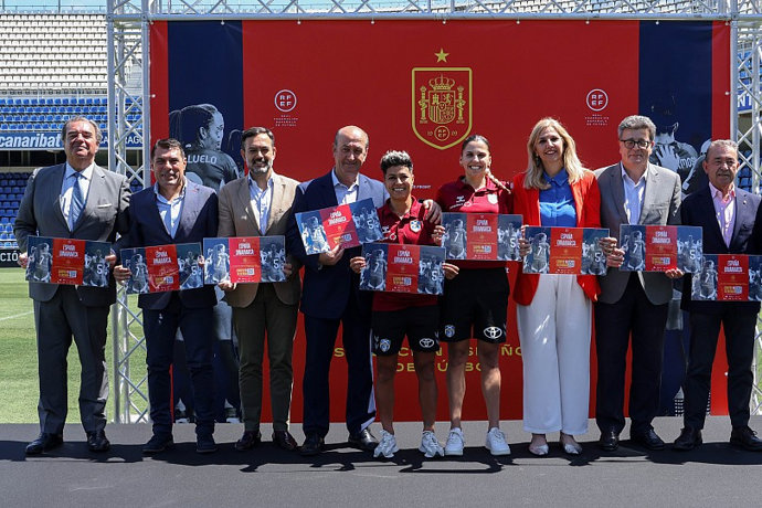 Puesta de largo para el España-Dinamarca en el Heliodoro Rodríguez López