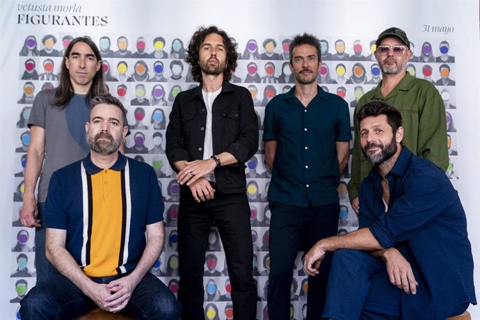 La banda de indie madrileña Vetusta Morla lanza 'Figurantes' tras anunciar su descanso hasta 2026