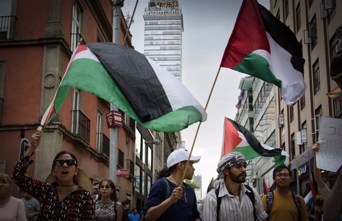 Manifestación en la capital de México, Ciudad de México, en condena contra el ataque ejecutado por Israel contra un campamento de desplazados en Rafá, en el sur de la Franja de Gaza (archivo)