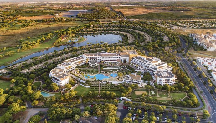 Archivo - Fuerte Group Hotel invierte casi 315.000 euros en nuevas instalaciones fotovoltaícas